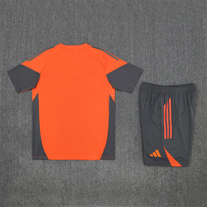 Adidas FC Bayern Munich Training Kit with Crest and Contrast Panels