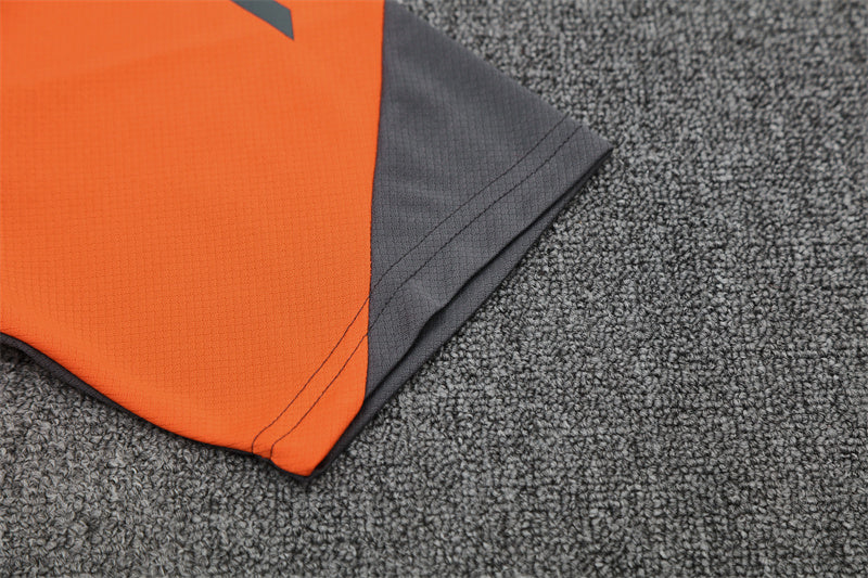 Adidas FC Bayern Munich Training Kit with Crest and Contrast Panels