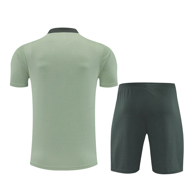Nike Chelsea FC Training Set with Two-Tone Jersey and Official Crest