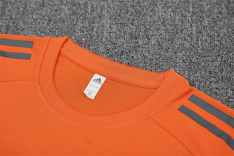 Adidas FC Bayern Munich Training Kit with Crest and Contrast Panels