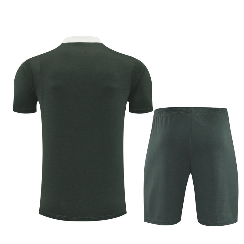 Nike Chelsea FC Training Kit with Club Badge and Shoulder Accents