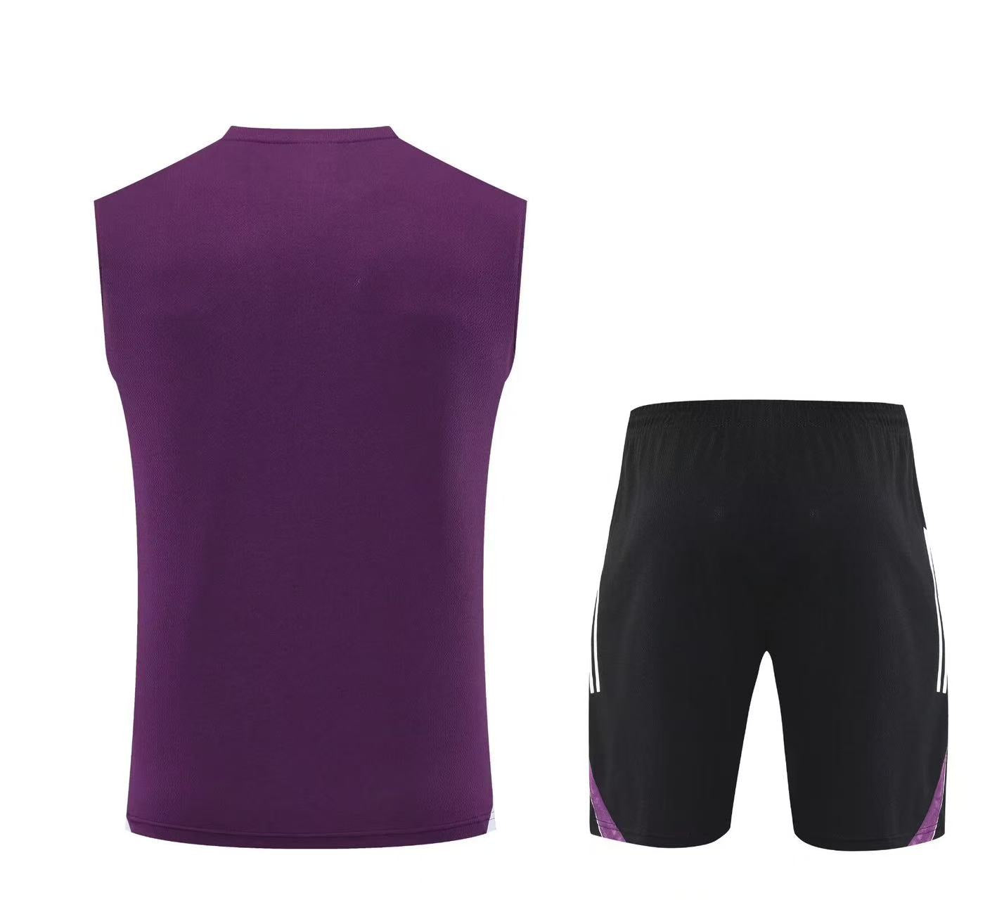Manchester United Sleeveless Training Kit with Shorts