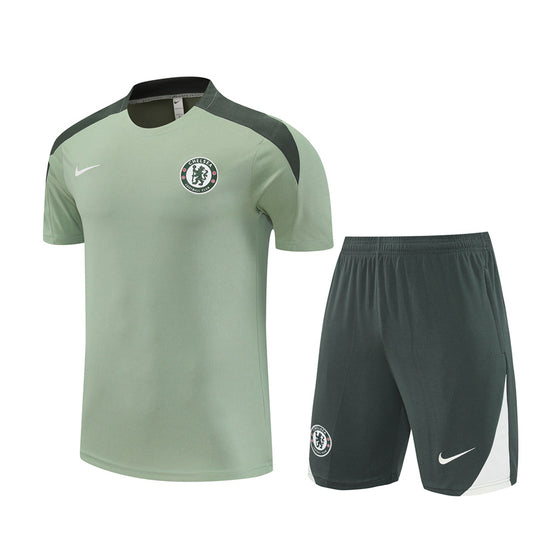 Nike Chelsea FC Training Set with Two-Tone Jersey and Official Crest